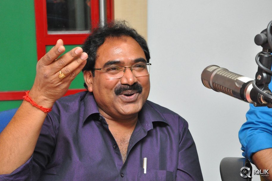 Ram-Leela-Movie-Team-at-Radio-Mirchi